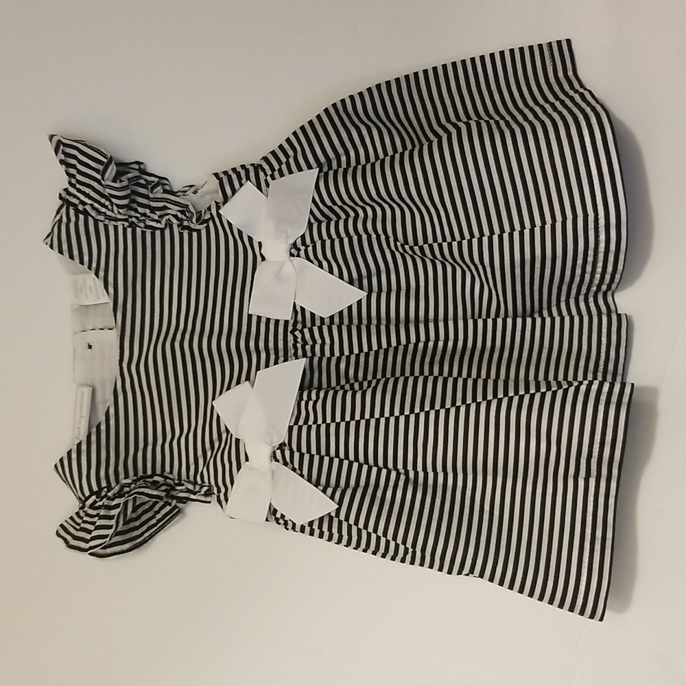 100% cotton - black striped dress w/ liner
